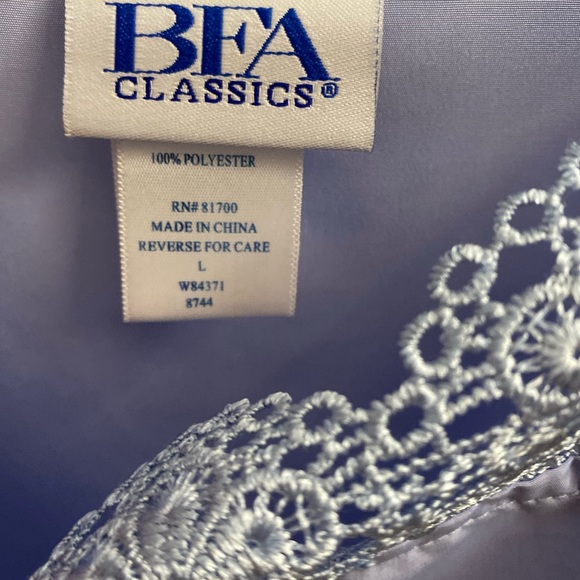 Top - Picture 2 of 2